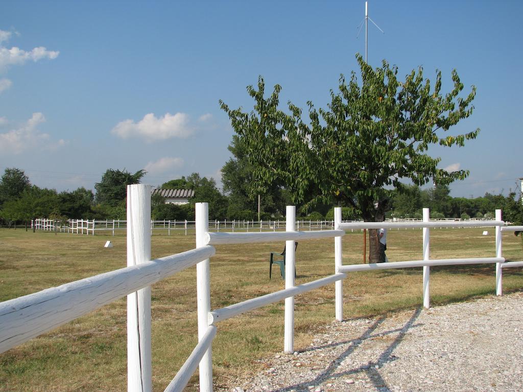 Agriturismo Al Casale Codroipo Eksteriør billede